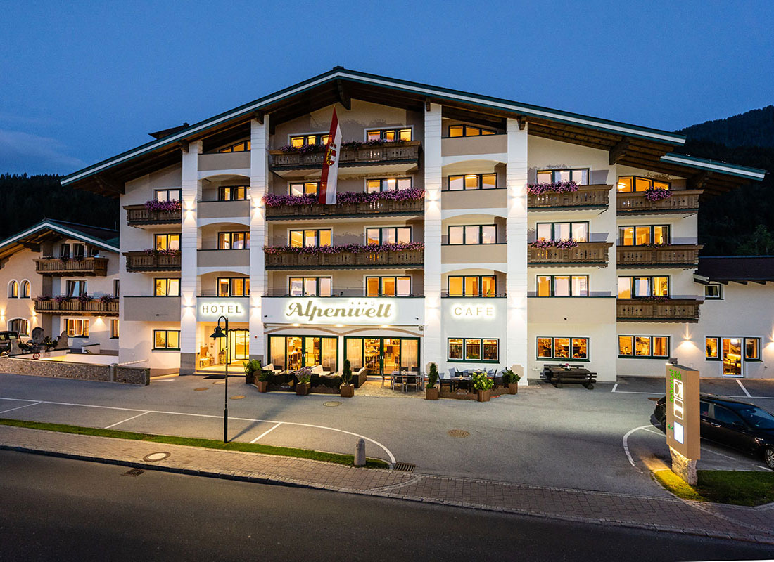 Urlaub Flachau Hotel Alpenwelt 1